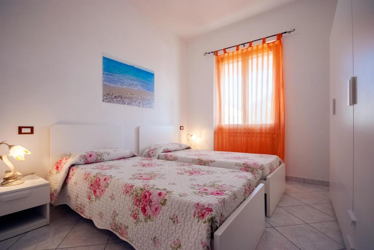 Appartamenti L'Arcipelago มารินา ดิ กัมโป ภายนอก รูปภาพ
